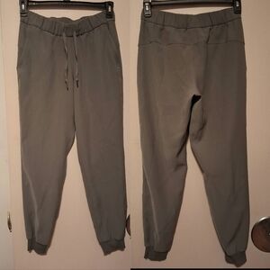 Lululemon On The Fly Jogger Womens Size 6